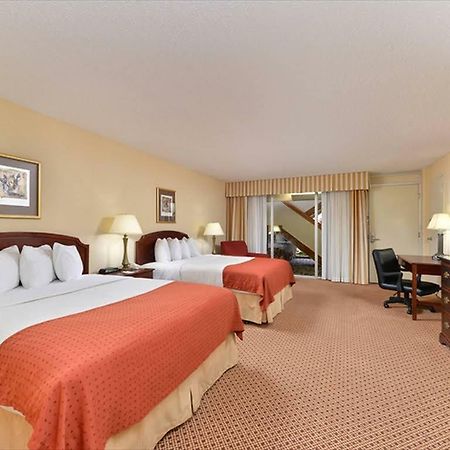 Hotel Ava 러벅 외부 사진