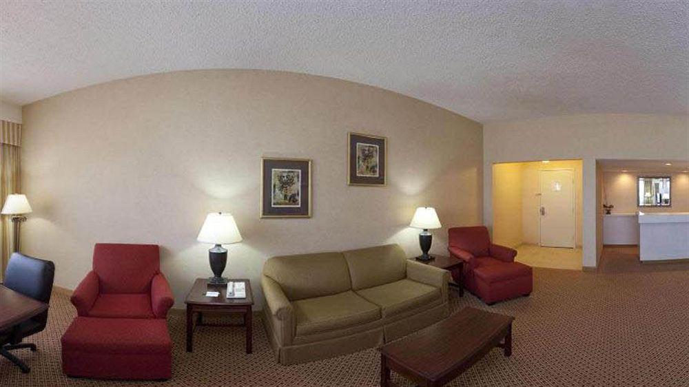 Hotel Ava 러벅 시설 사진